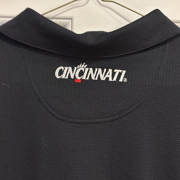Nike Cincinnati Bearcats DriFit Polo Shirt Men Size M. NWT. - Picture 4 of 5